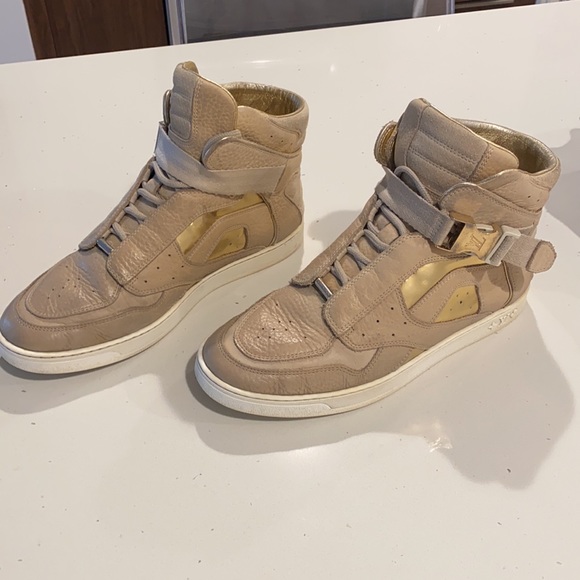 Louis Vuitton hightop sneakers size 38 - Picture 2 of 4